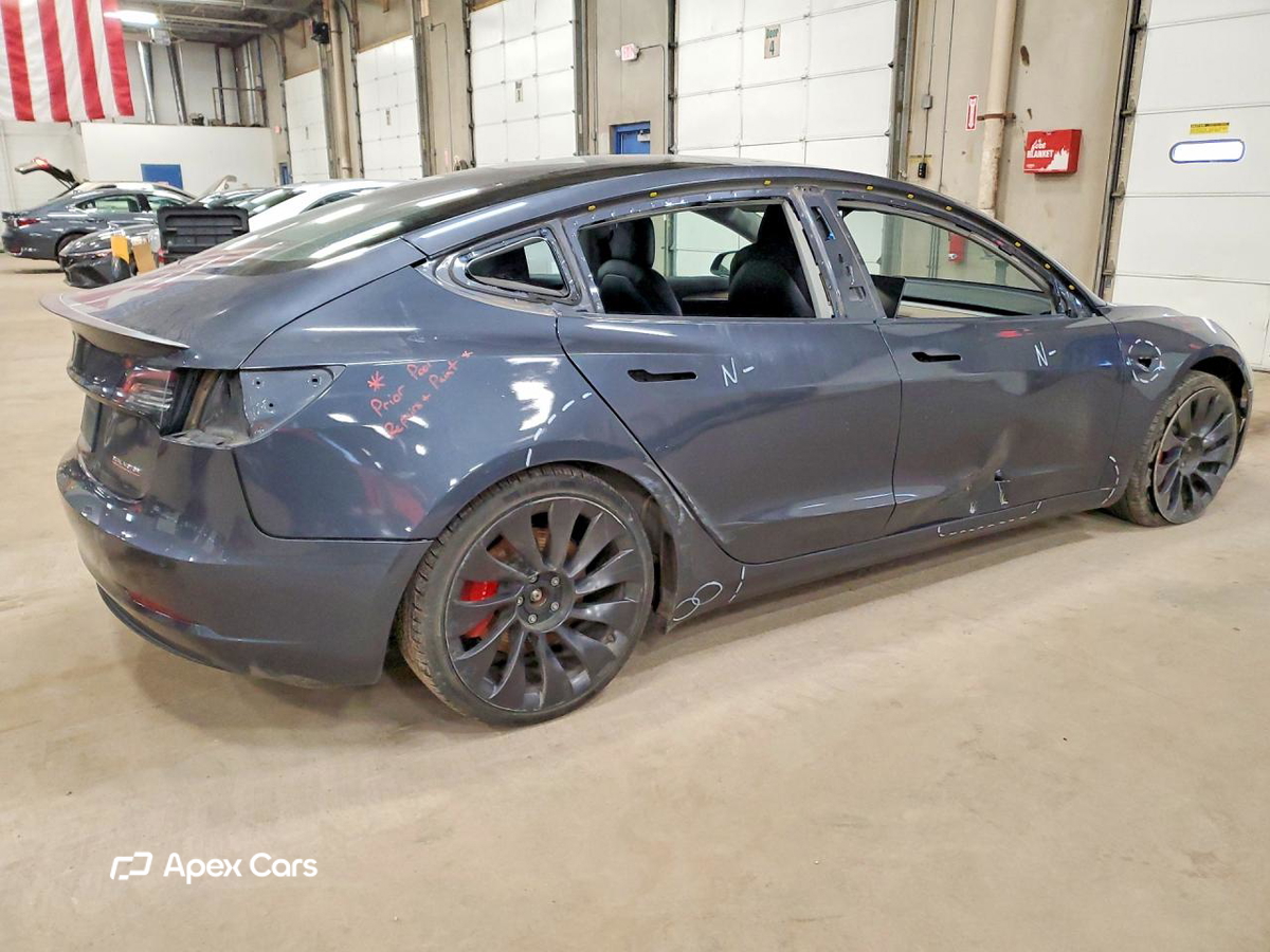 Tesla Model 3 2022