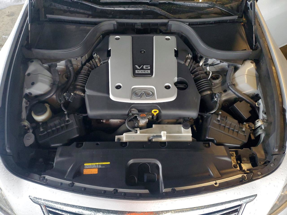 Infiniti Q40 2015