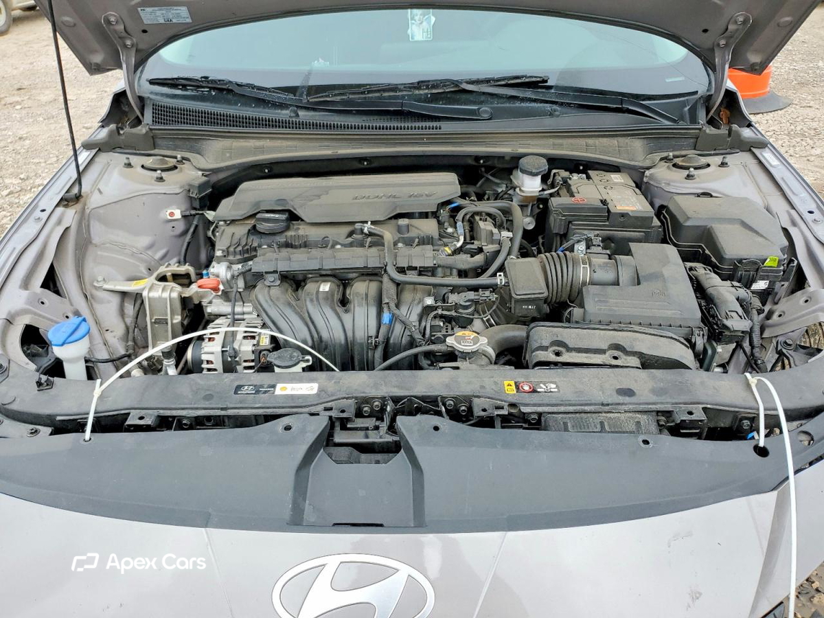 Hyundai Elantra 2024