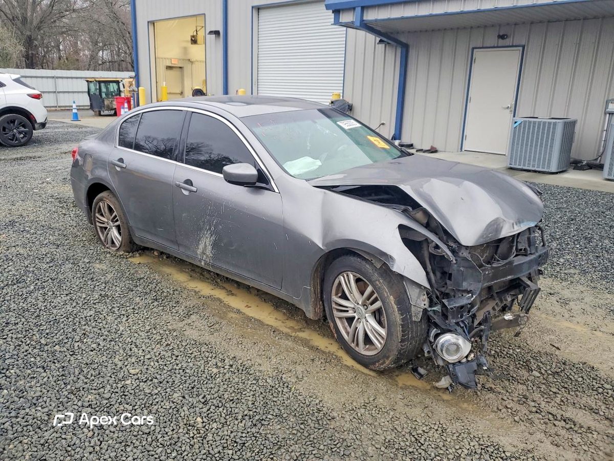 Infiniti G 2010
