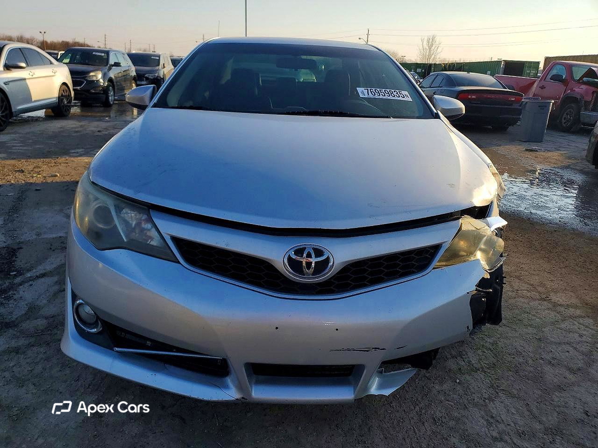 Toyota Camry 2012