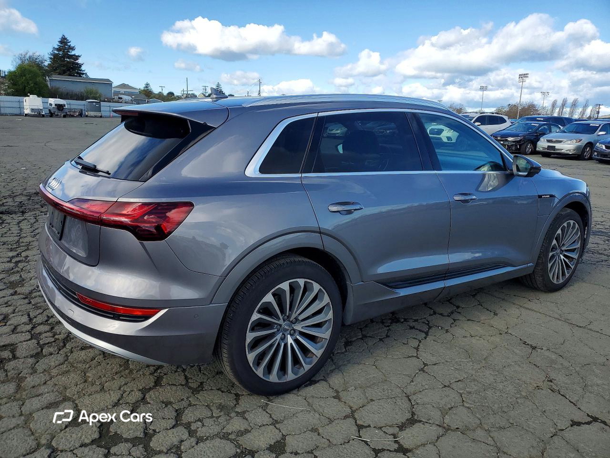 Audi e-tron 2019