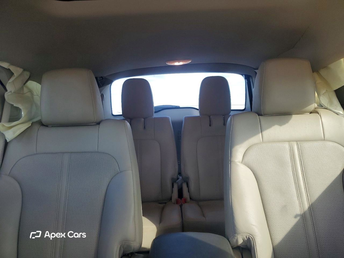 Lincoln MKT 2010