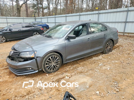 Volkswagen Jetta 2017 - Image 1 of 13