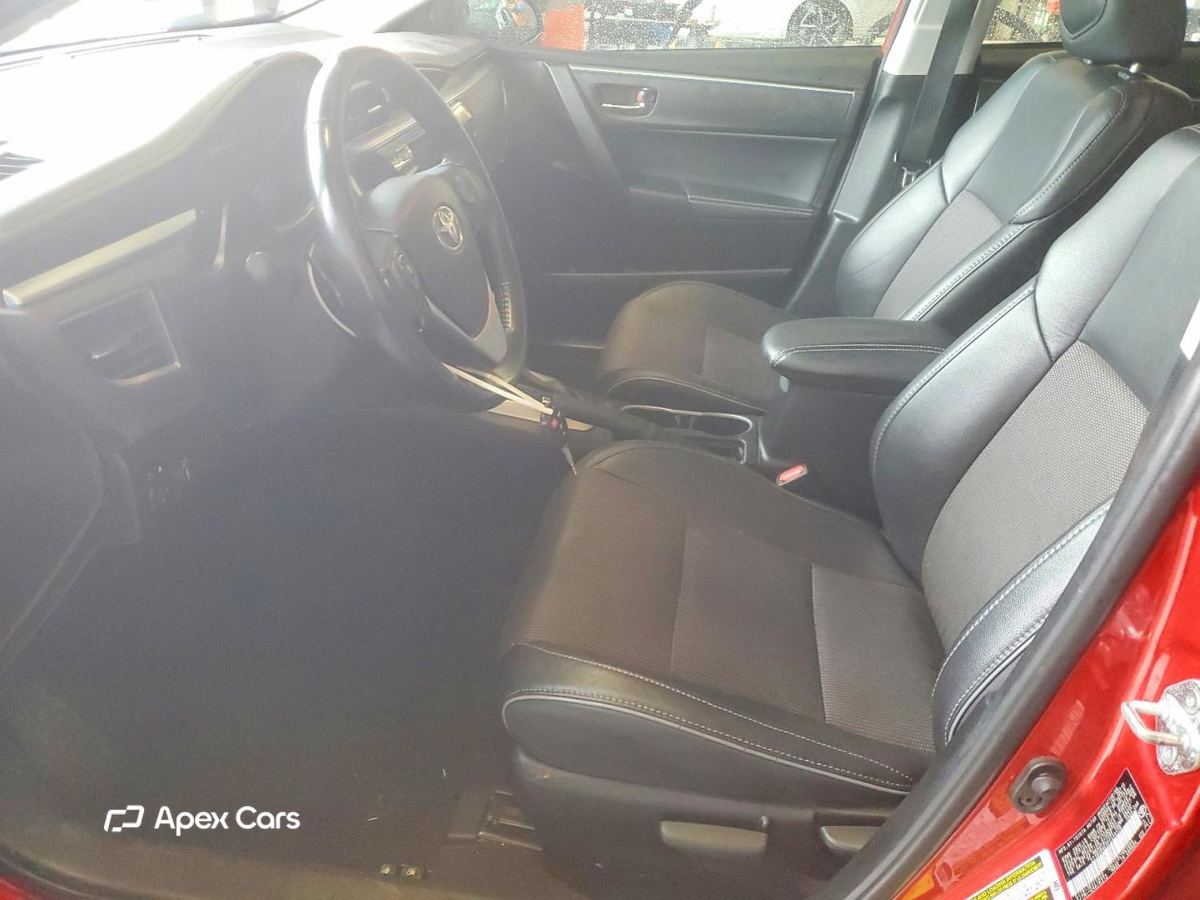 Toyota Corolla 2015