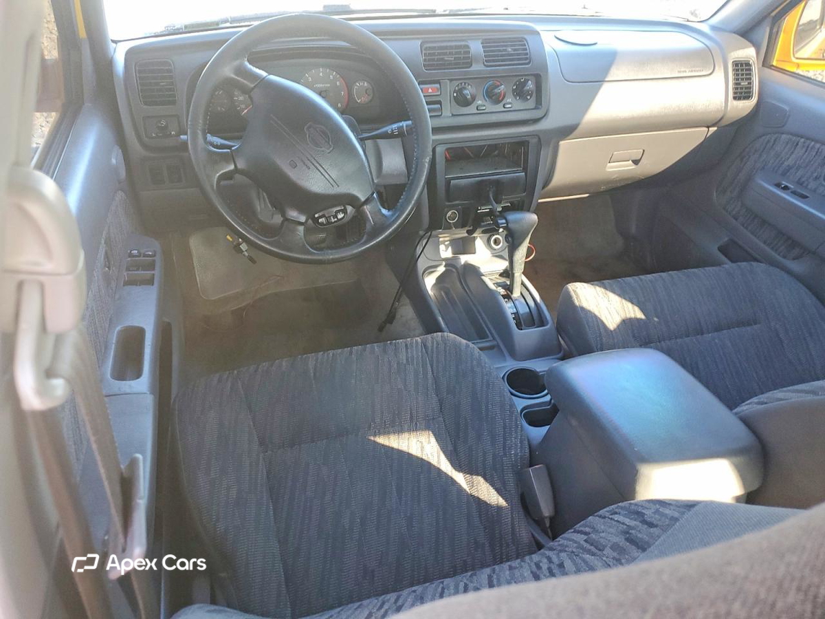 Nissan Navara (Frontier) 2000