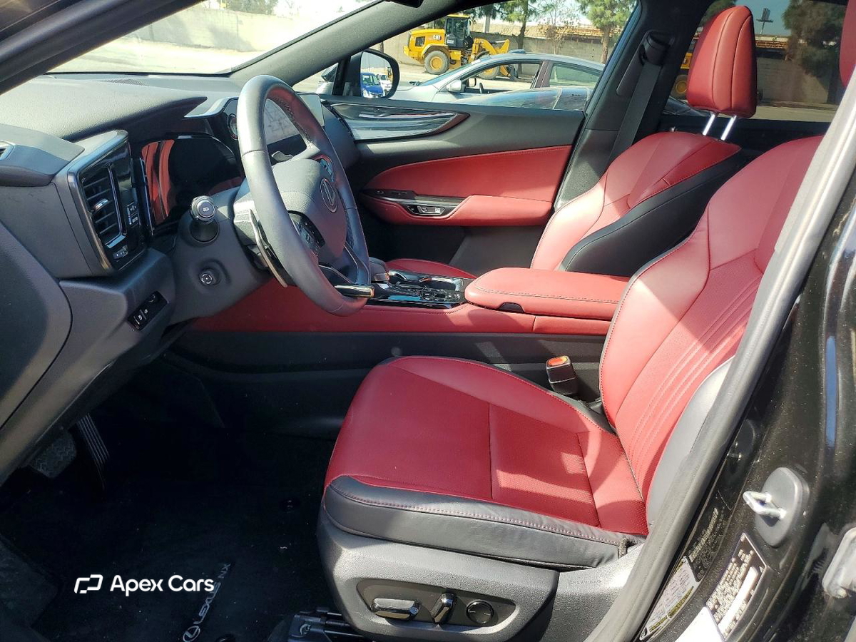 Lexus NX 2023