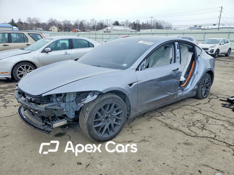 Tesla Model 3 2025 - Image 1 of 13