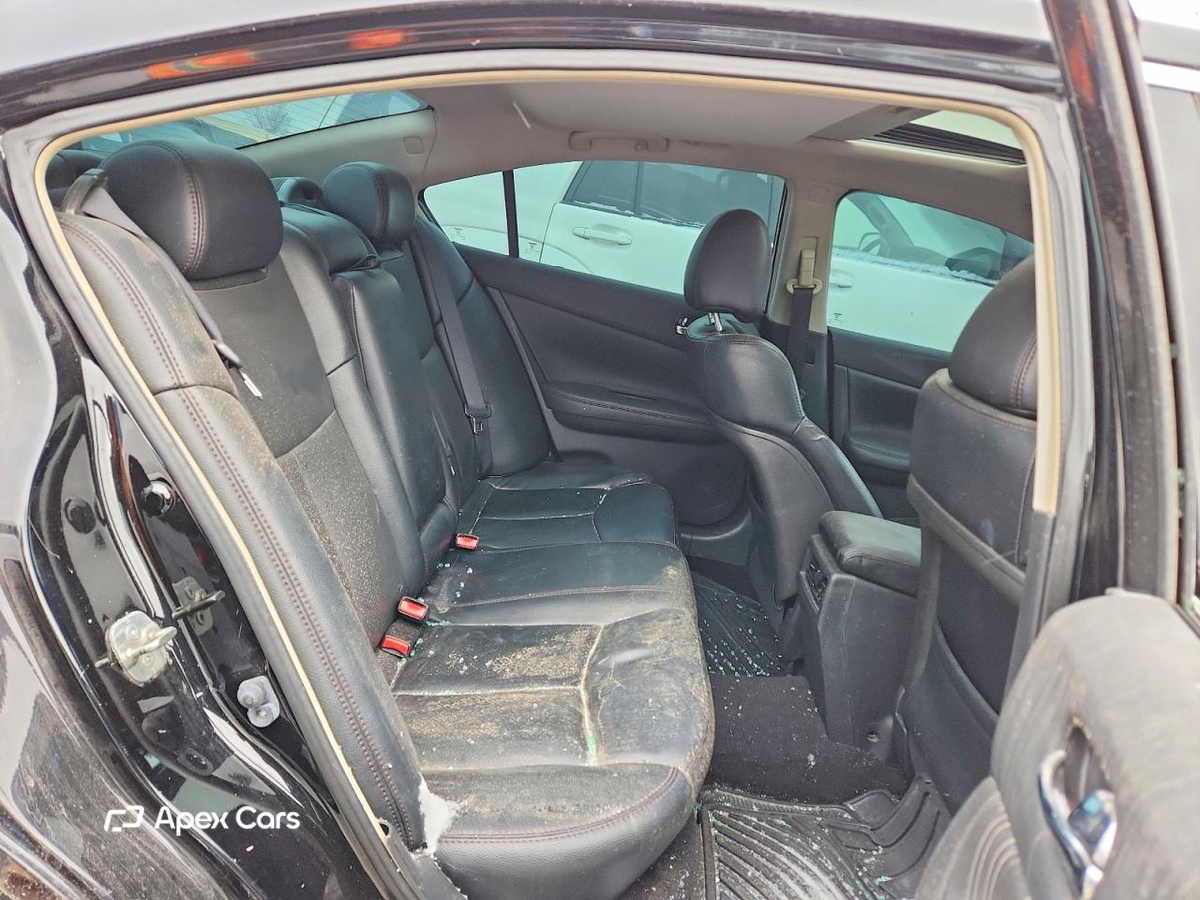Nissan Maxima 2012