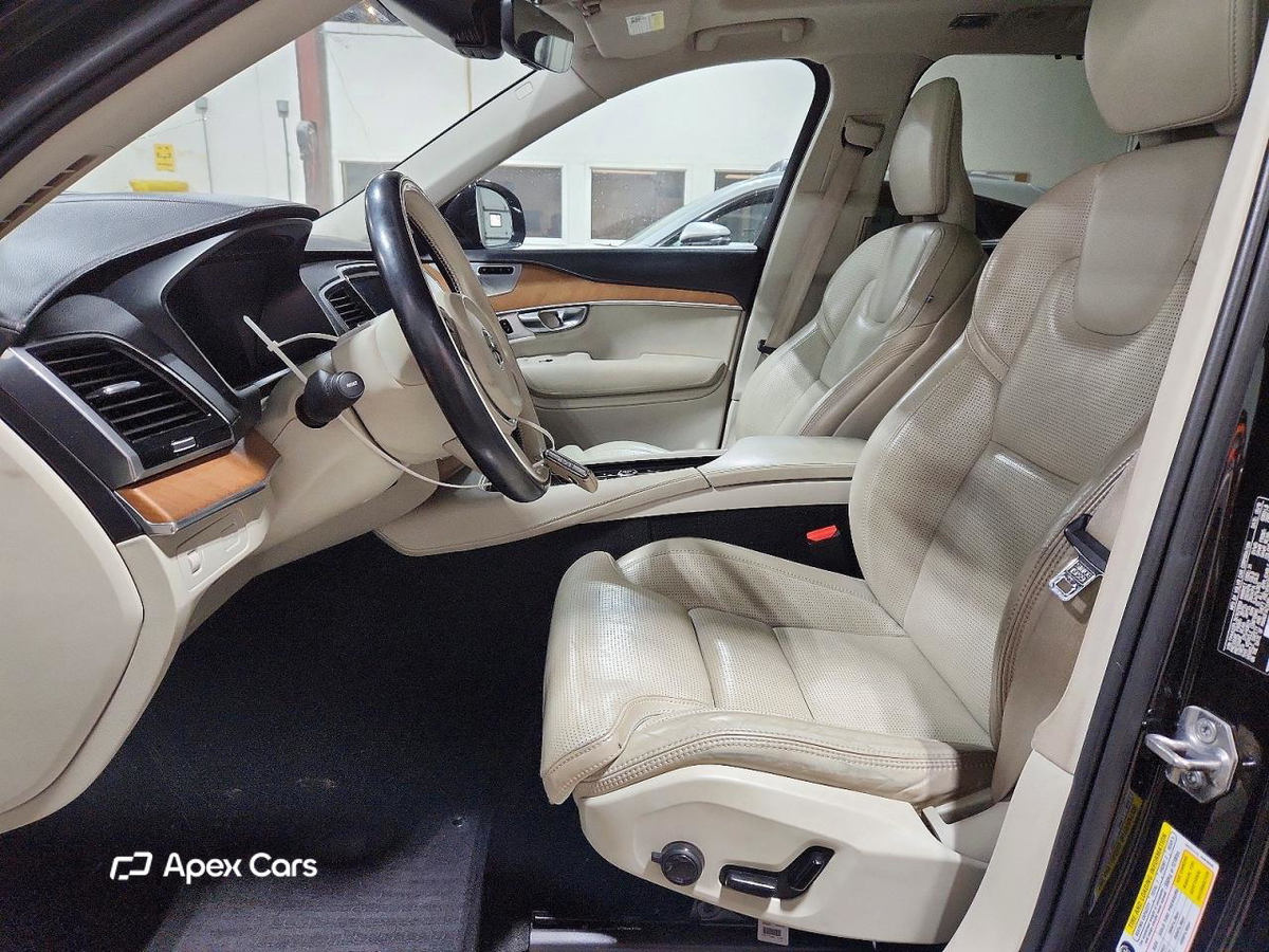 Volvo XC90 2019
