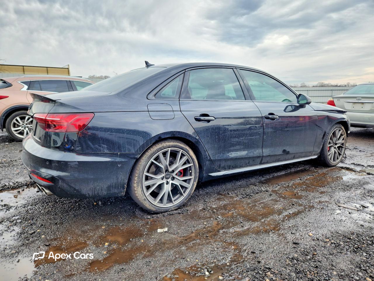 Audi RS4 2022