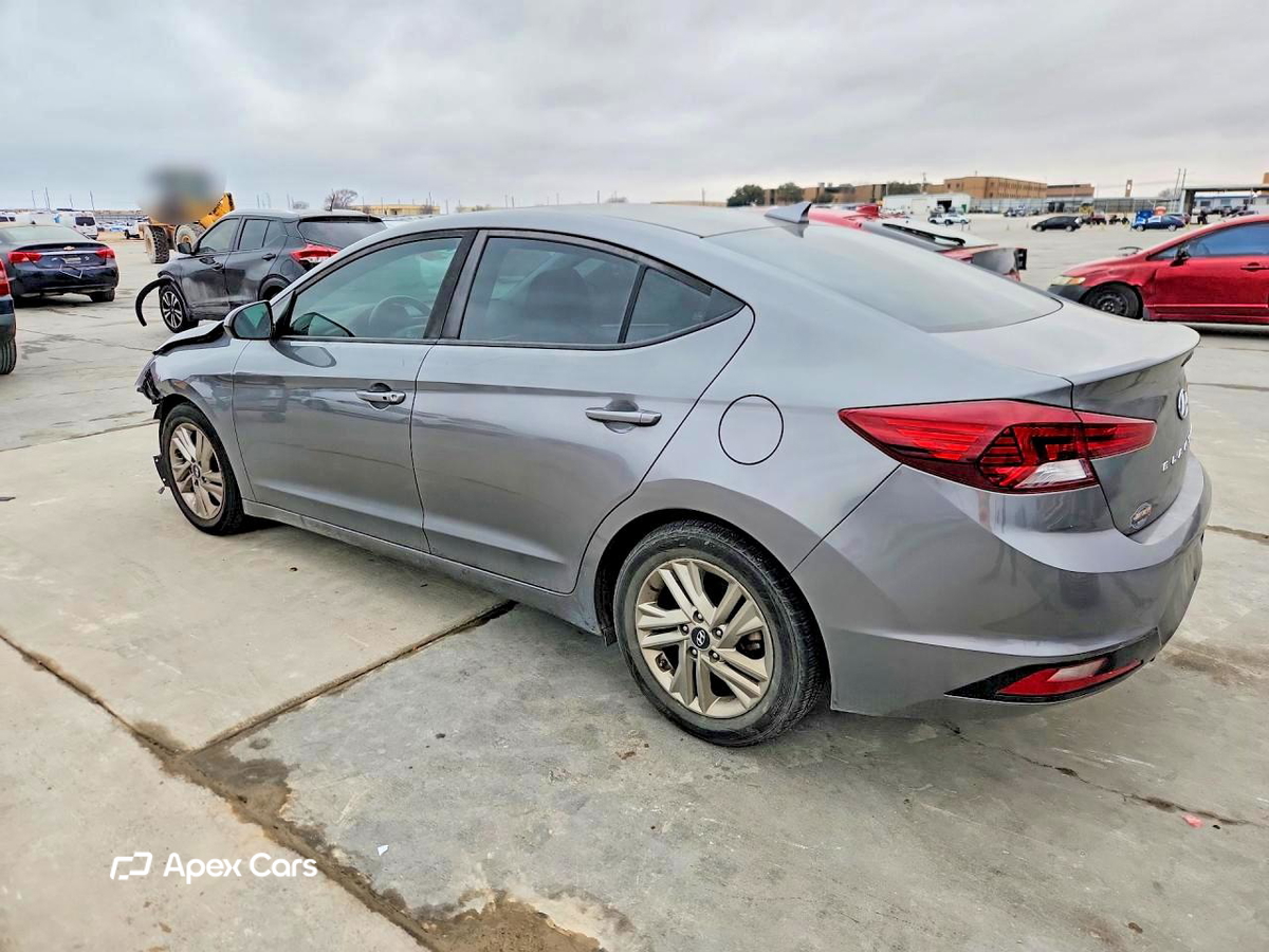Hyundai Elantra 2020
