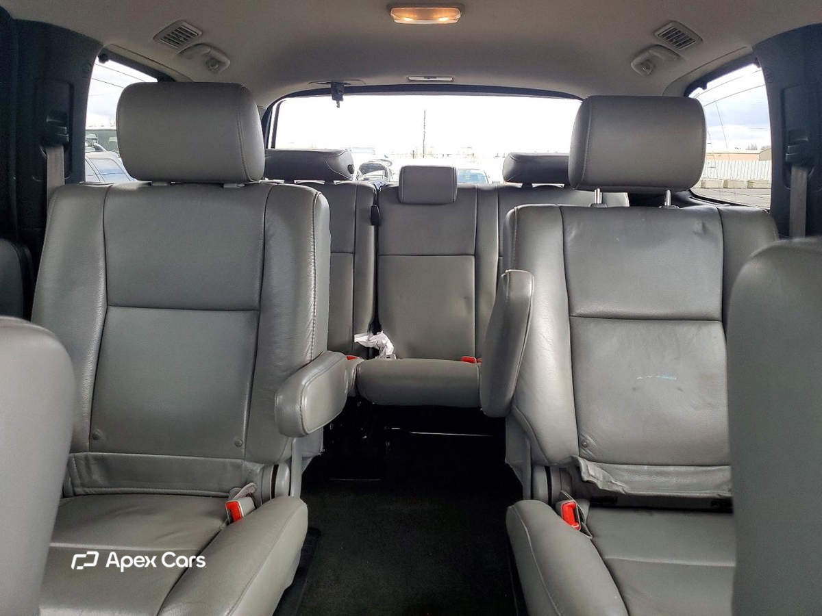 Toyota Sequoia 2013