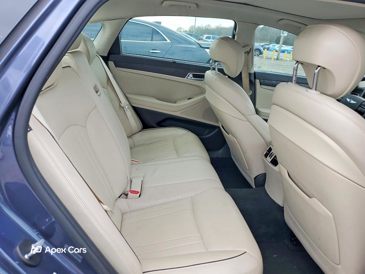 Hyundai Genesis 2015