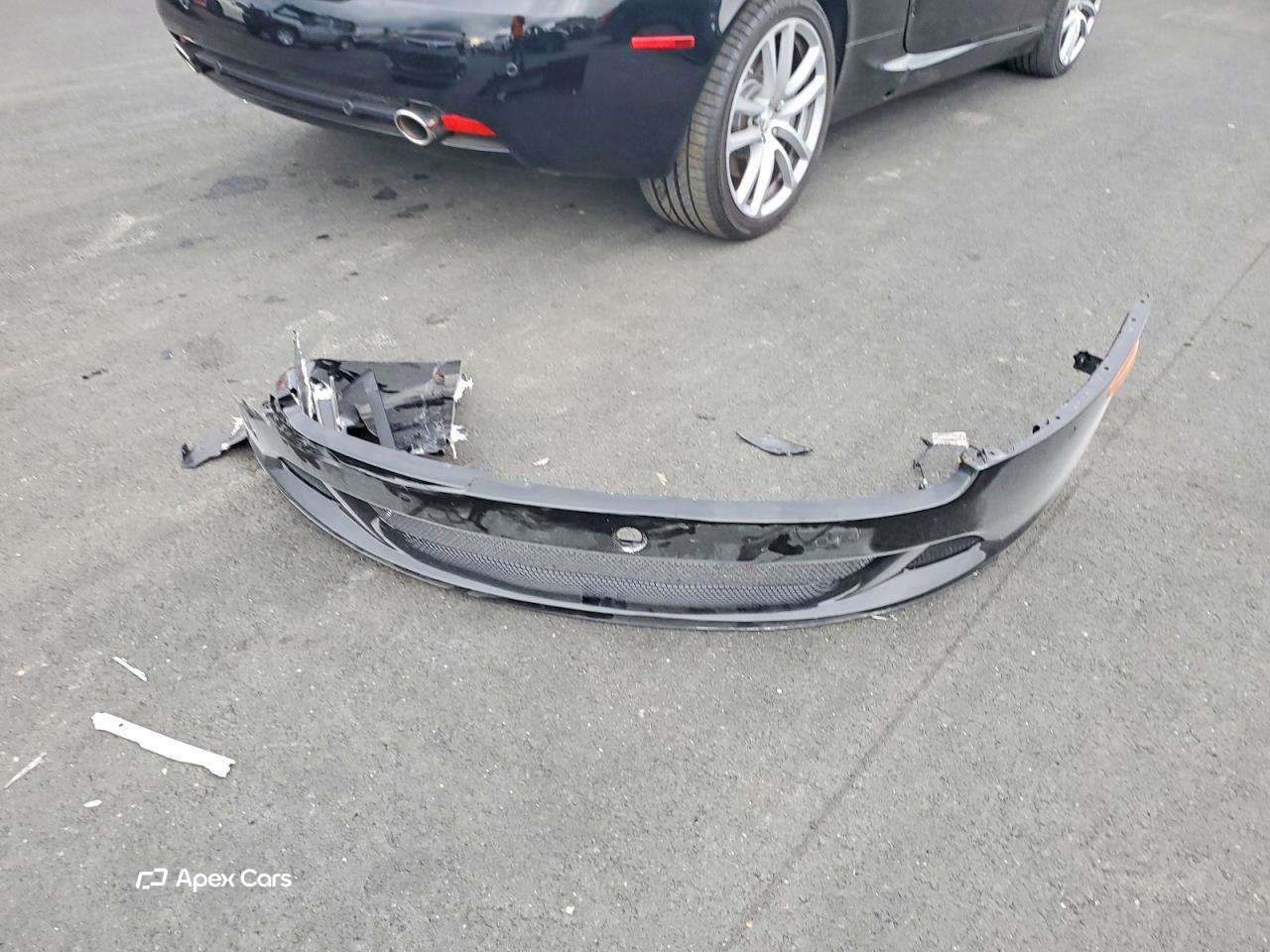 Aston Martin DB9 2011