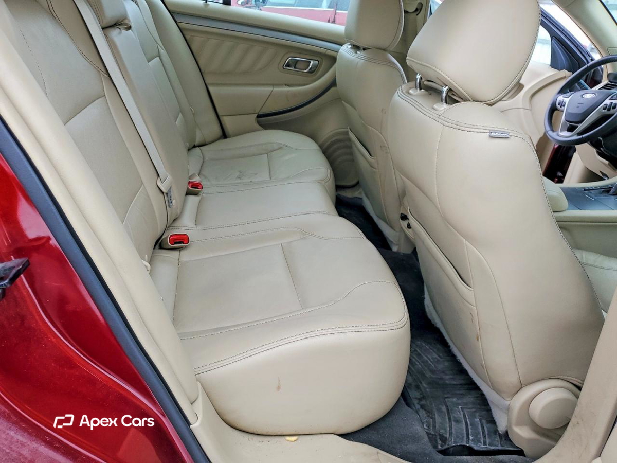 Ford Taurus 2015