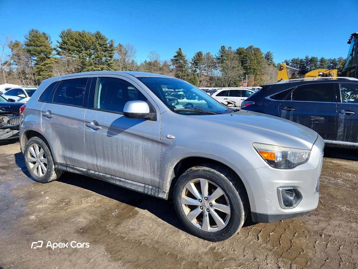 Mitsubishi Outlander 2015