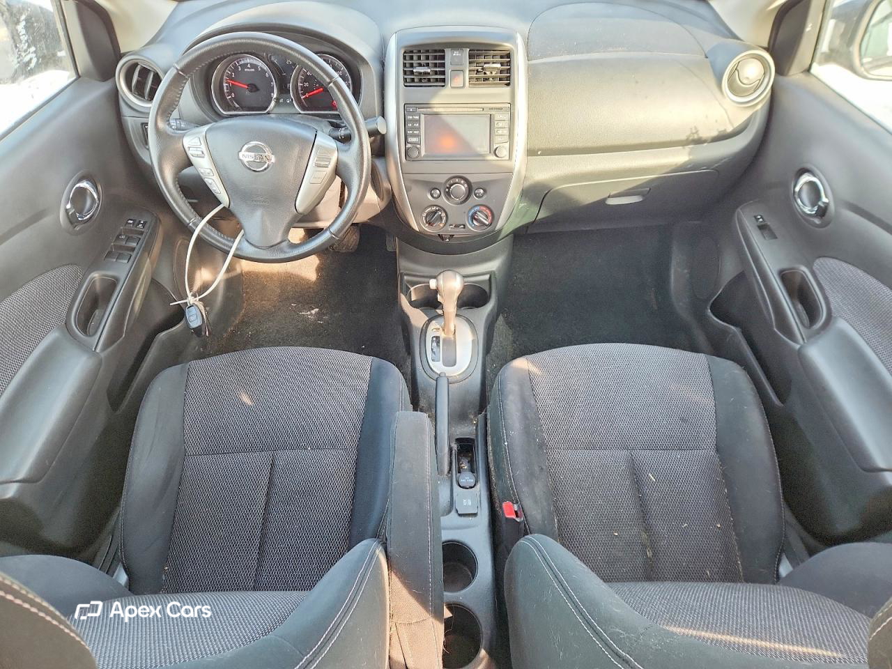 Nissan Versa 2016