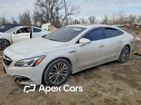 Buick LaCrosse 2018 - Image 1 of 13