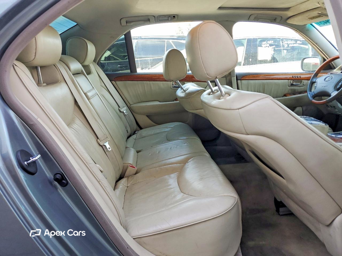 Lexus LS 2001
