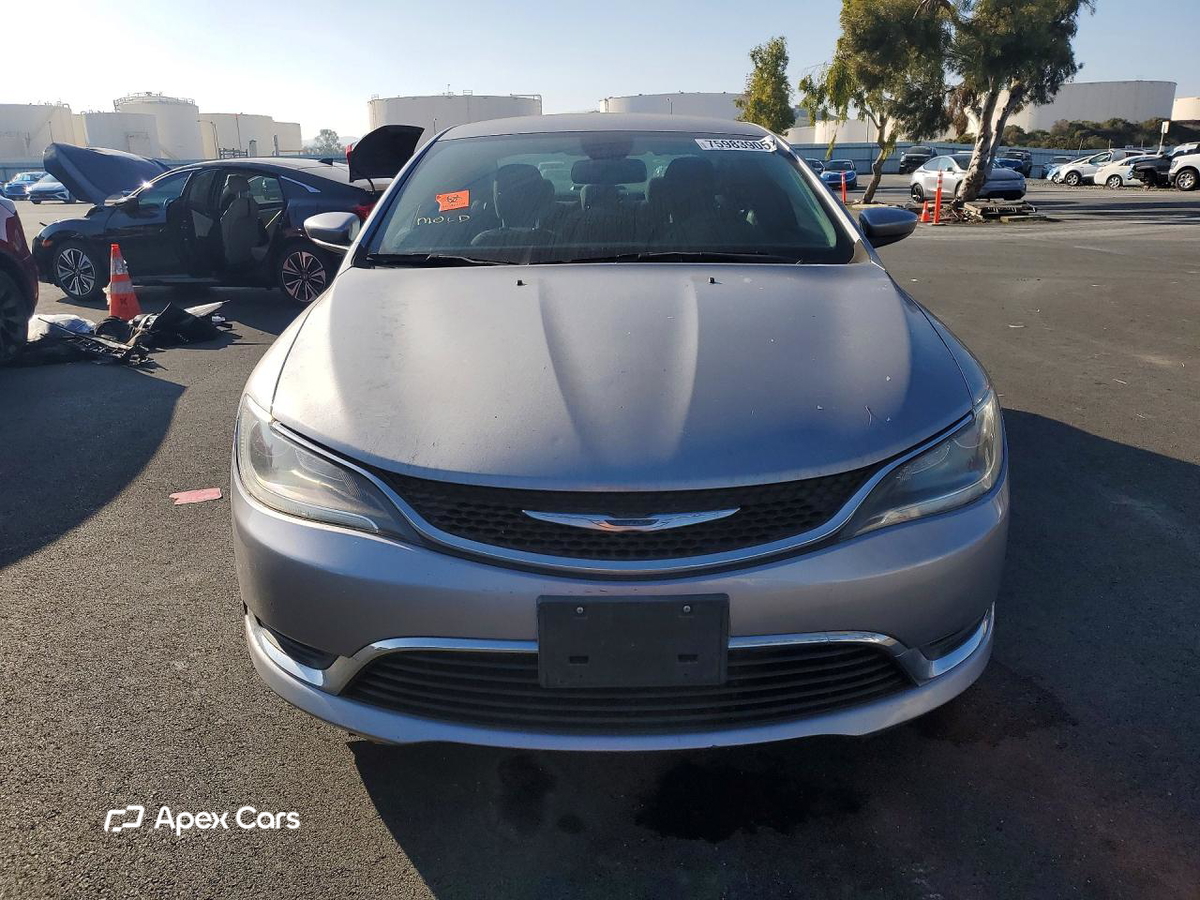 Chrysler 200 2015