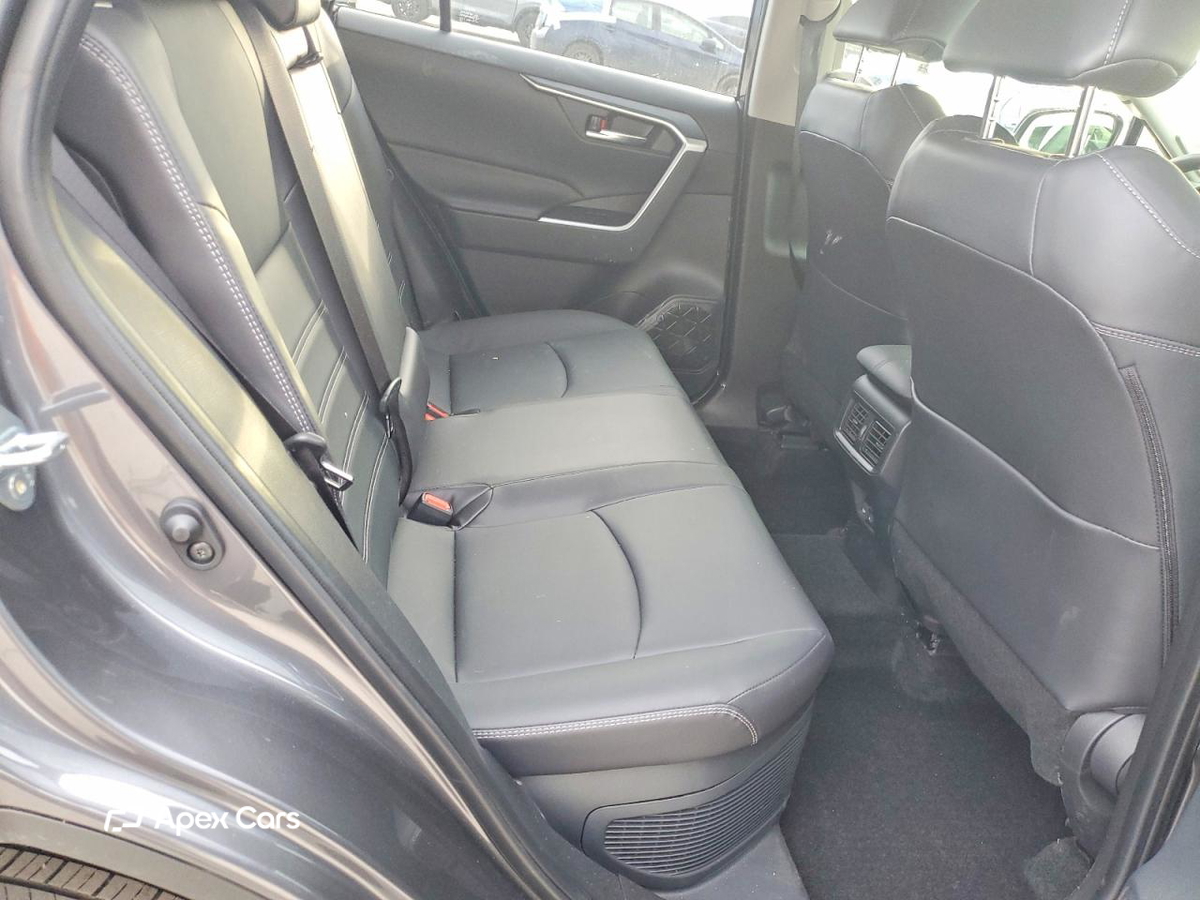 Toyota RAV 4 2025