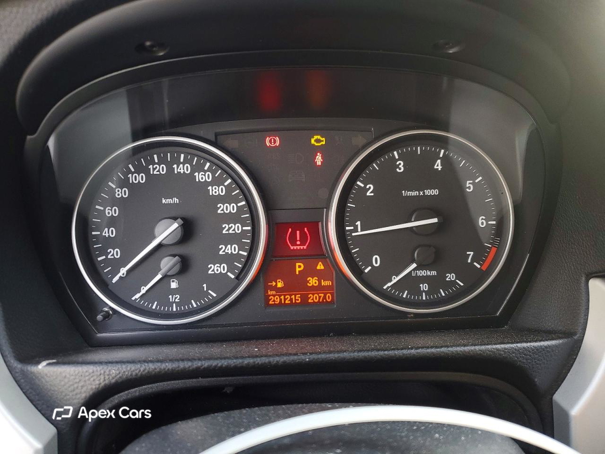 BMW Series 3 2009