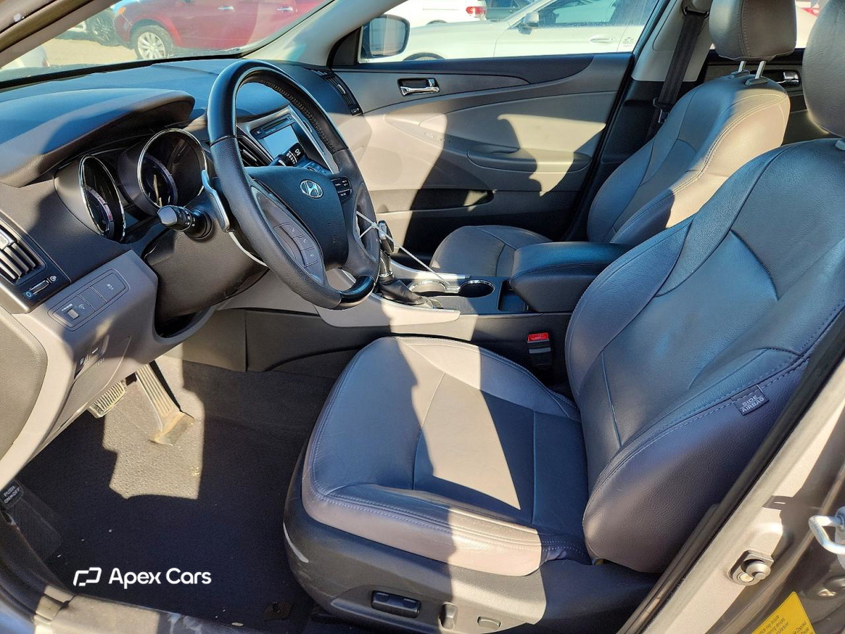 Hyundai Sonata 2011