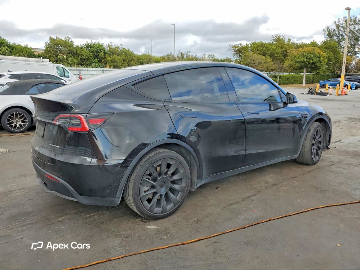 Tesla Model Y 2020