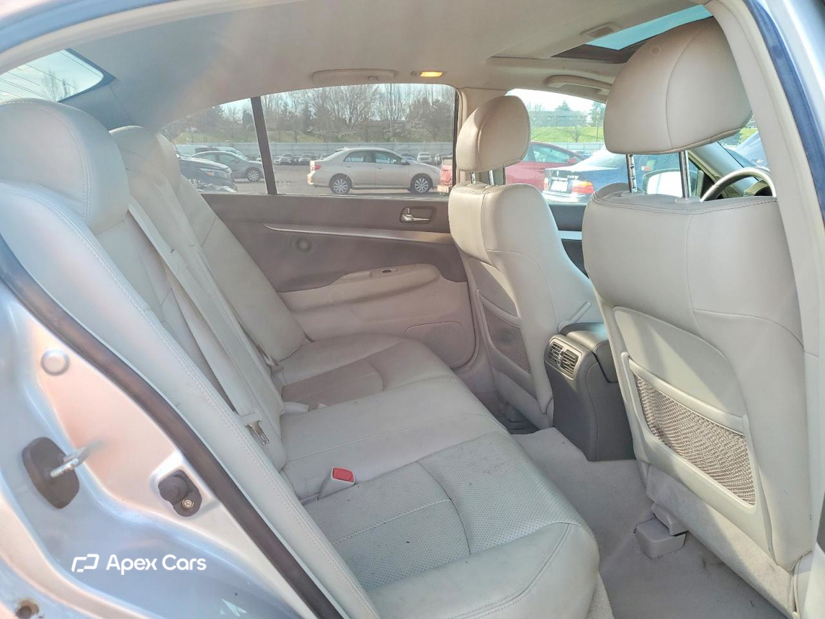 Infiniti G 2010