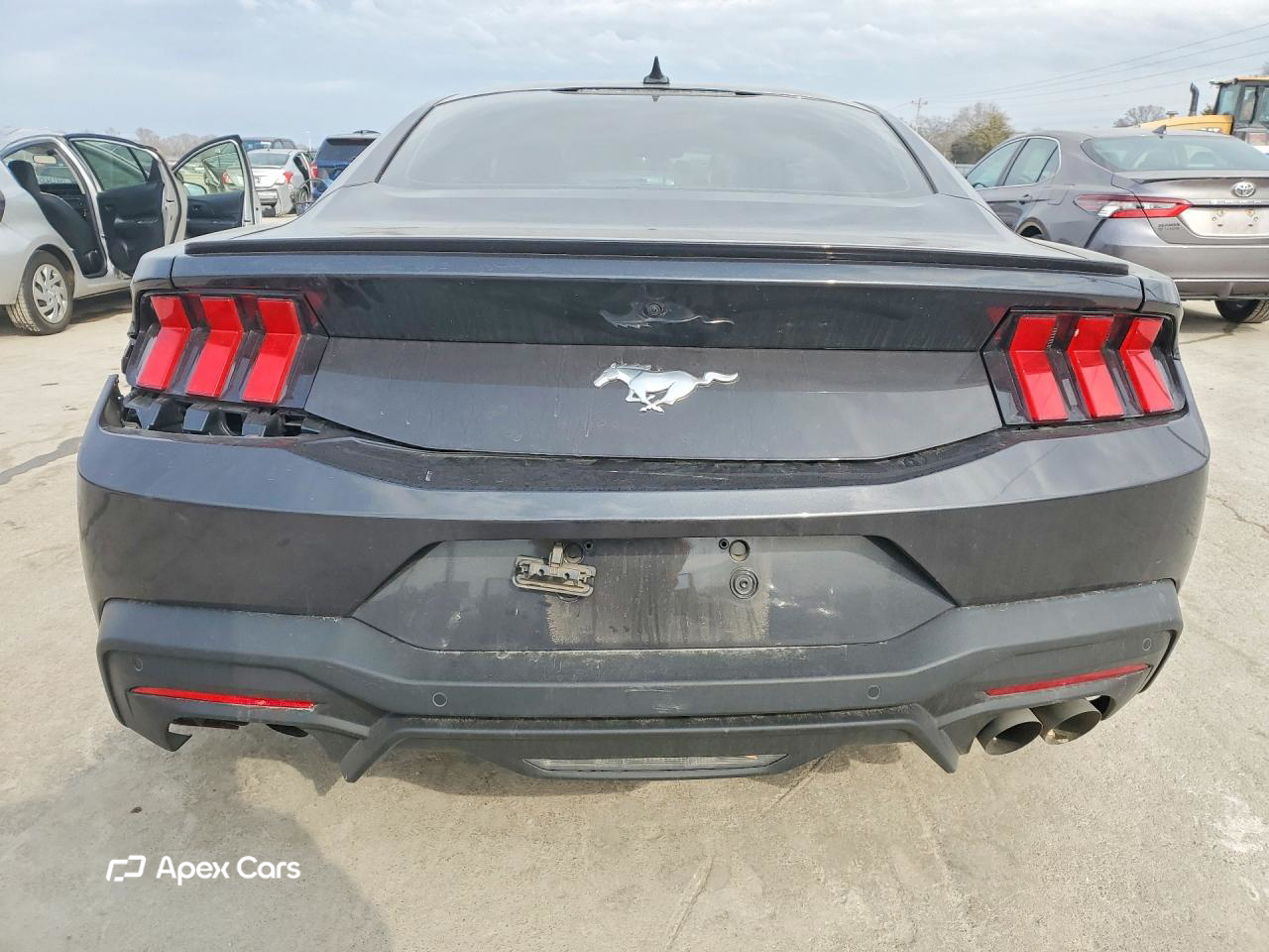 Ford Mustang 2024