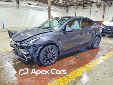 Tesla Model Y 2022 - Image 1 of 15