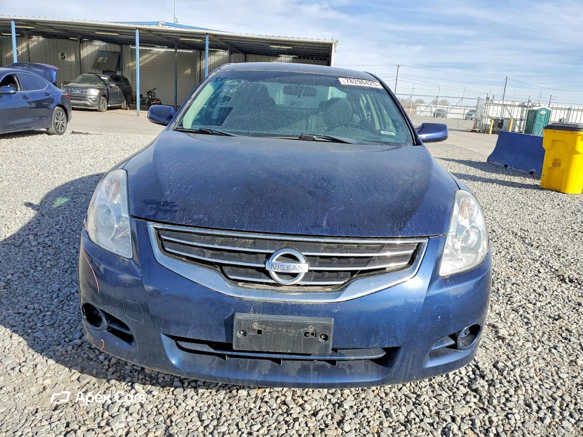 Nissan Altima 2011