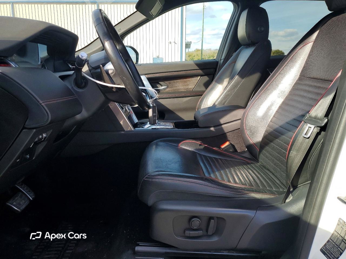 Land Rover Discovery 2020