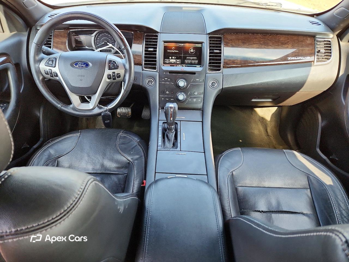 Ford Taurus 2014