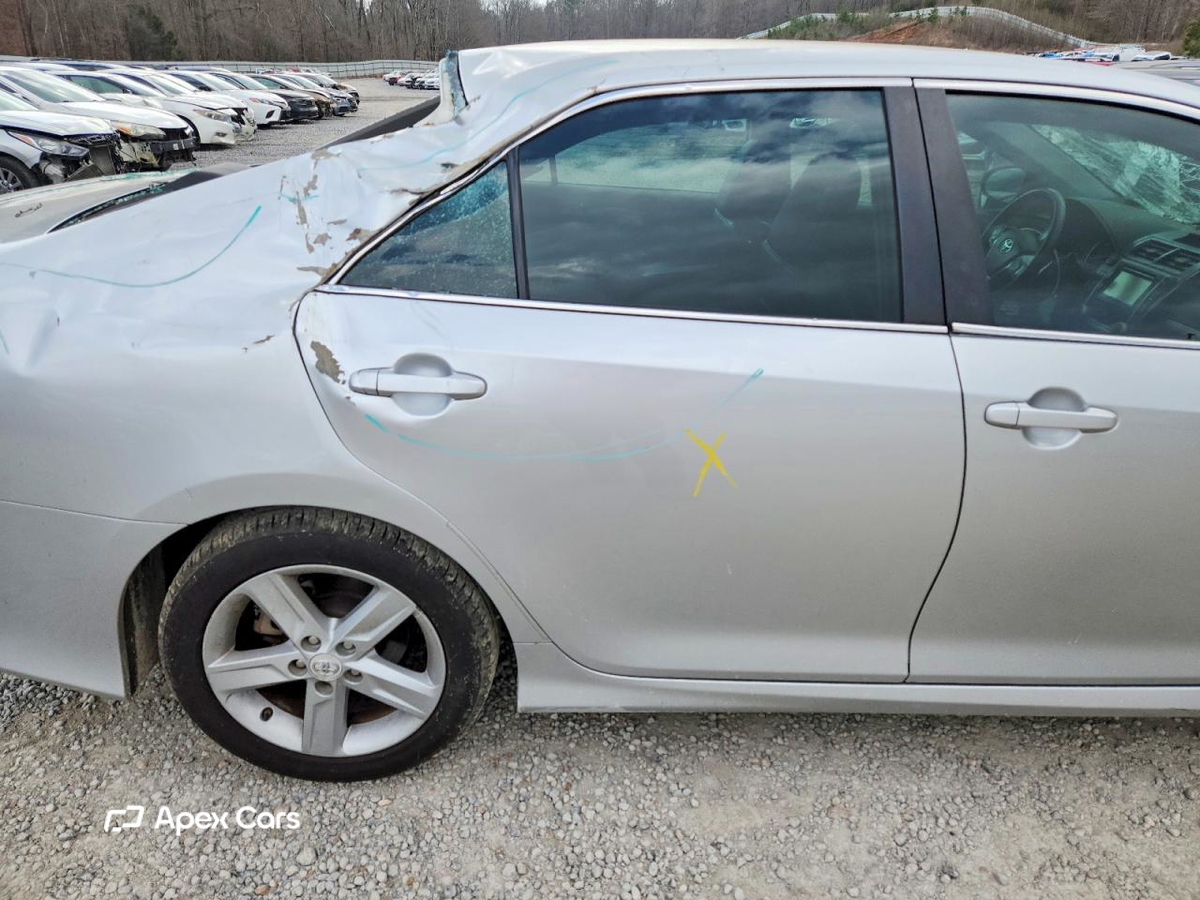 Toyota Camry 2012
