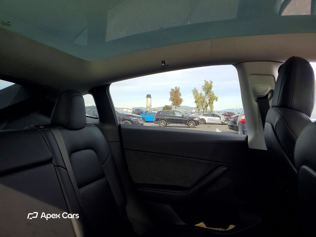 Tesla Model Y 2020