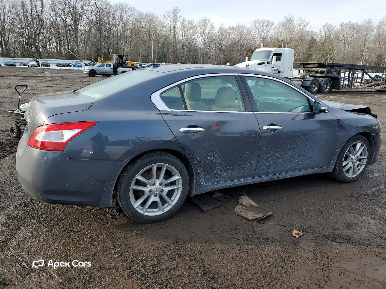 Nissan Maxima 2010
