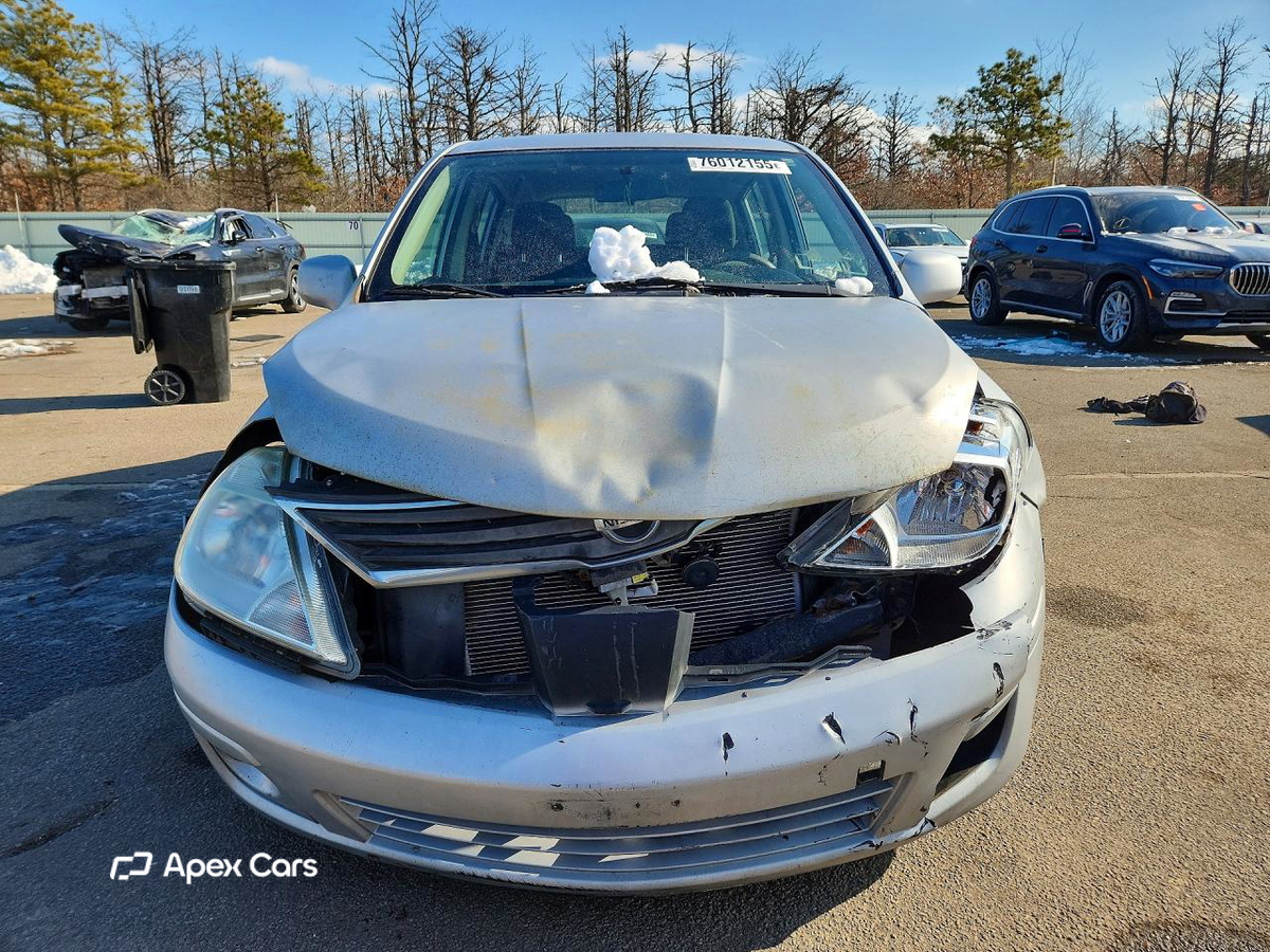 Nissan Versa 2012