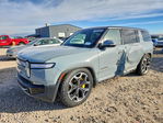 Rivian R1S 2022