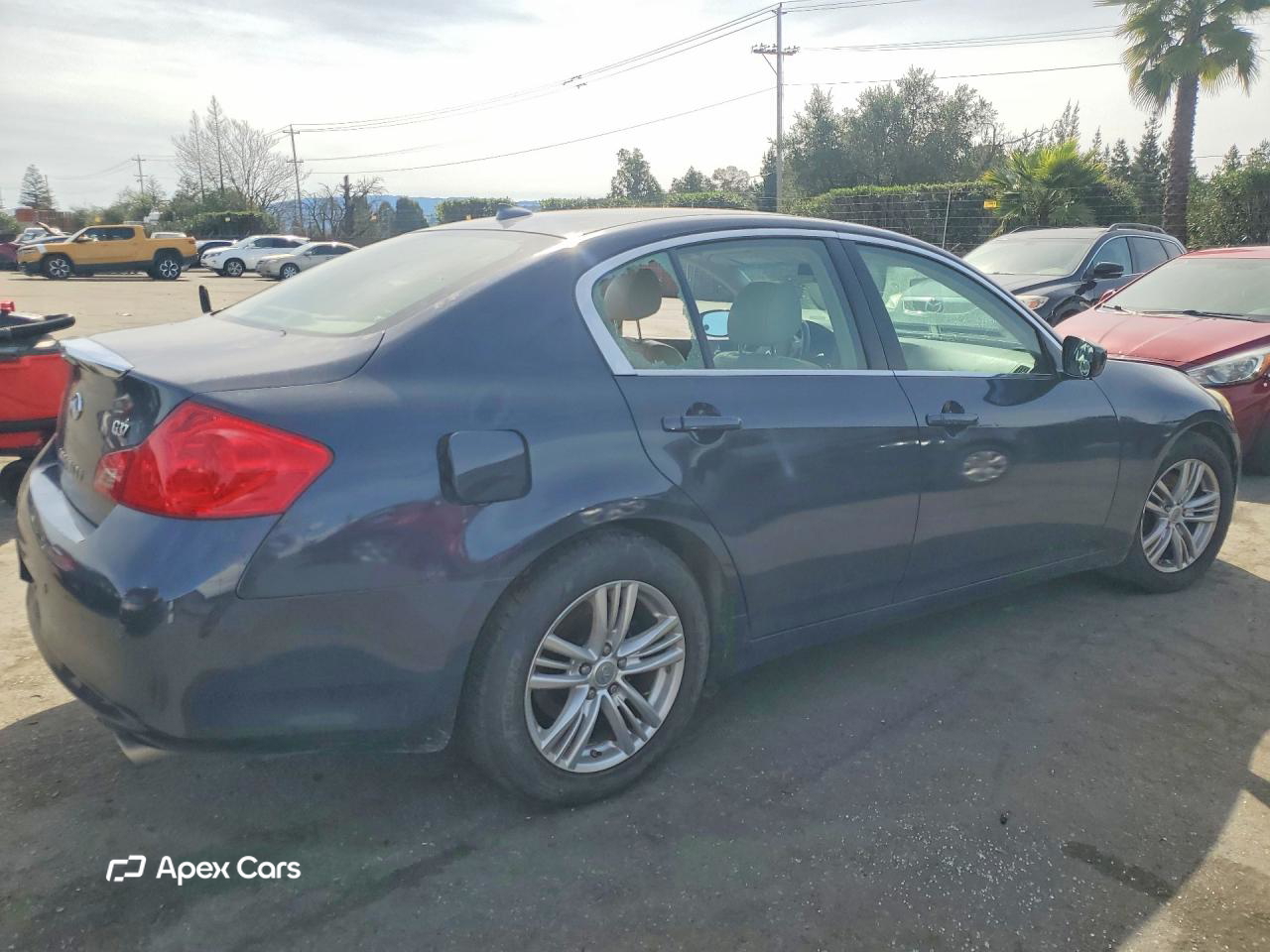 Infiniti G 2010
