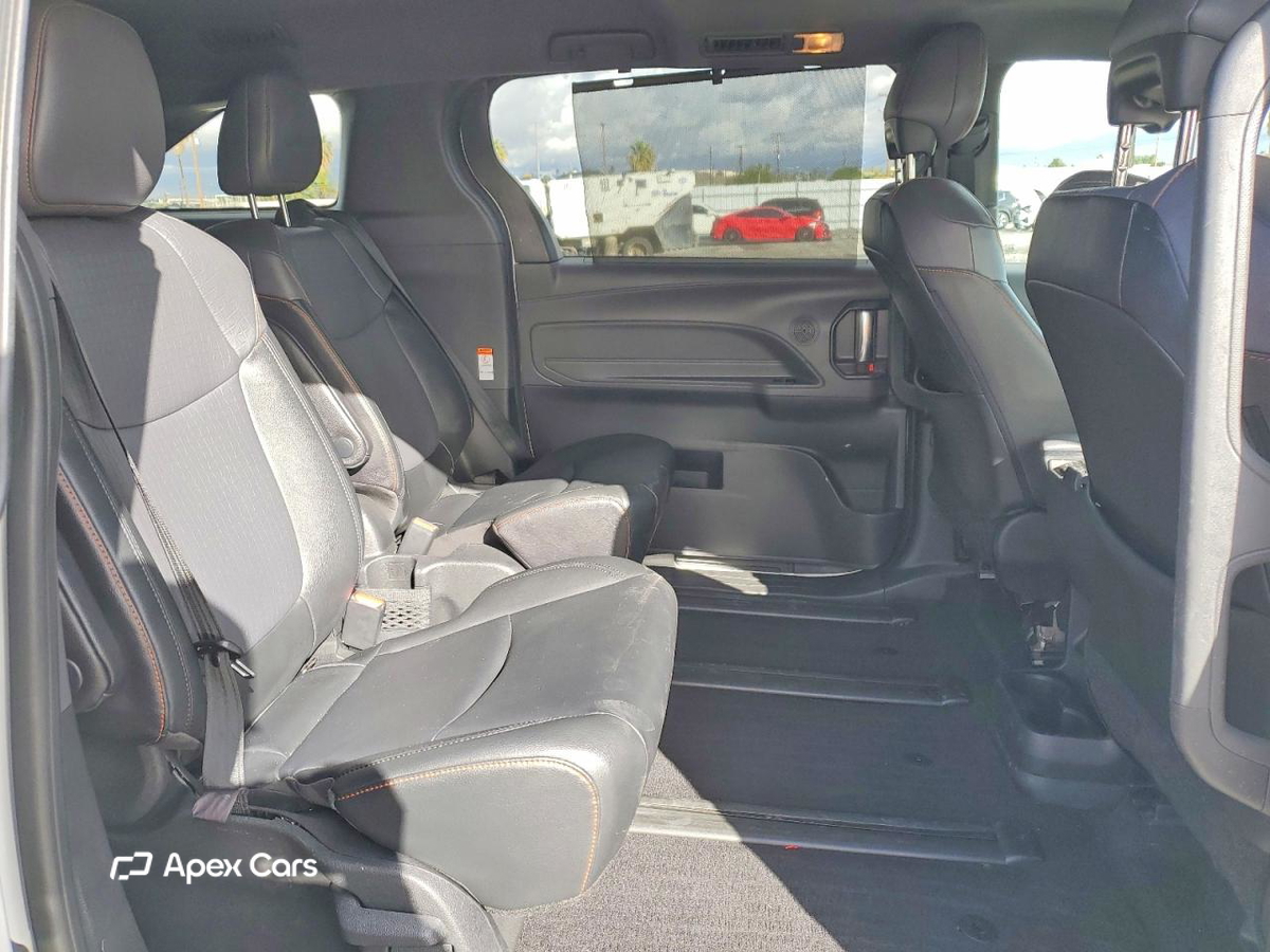 Toyota Sienna 2021