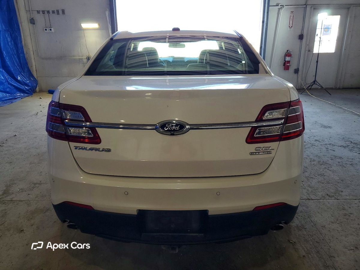 Ford Taurus 2018