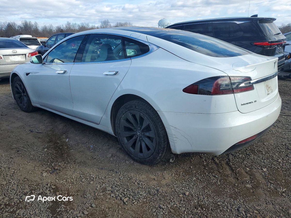 Tesla Model S 2018
