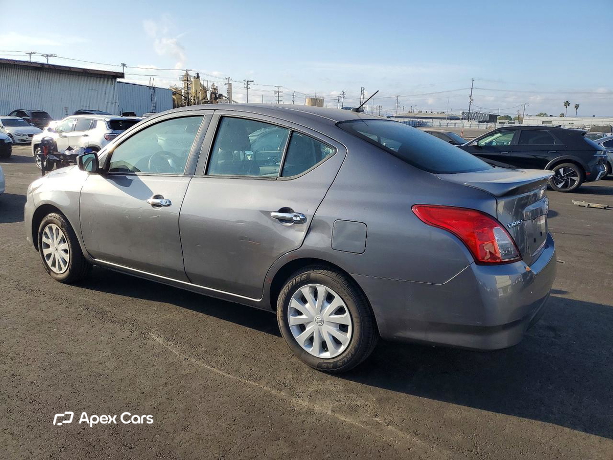 Nissan Versa 2019