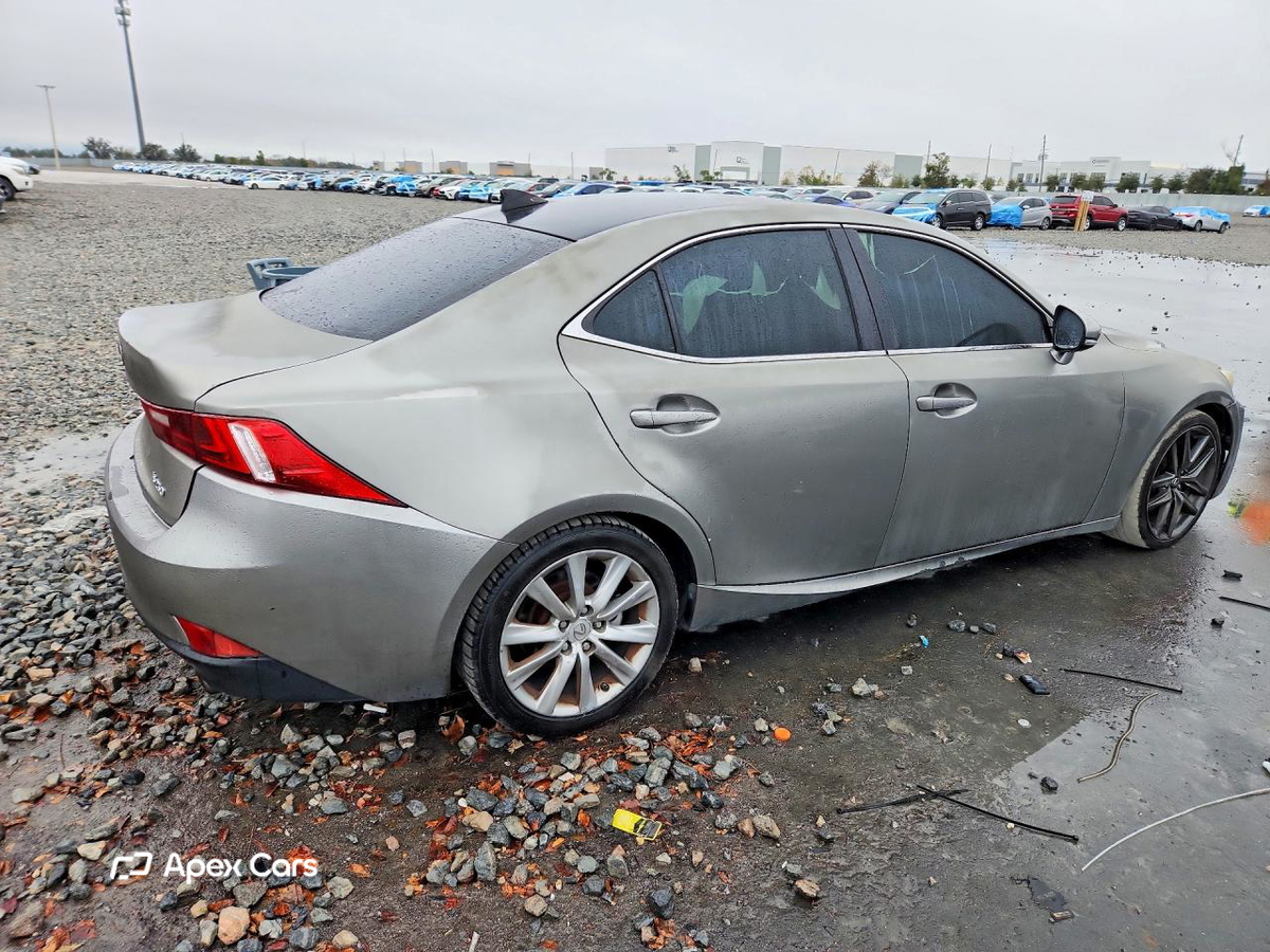 Lexus IS 2014