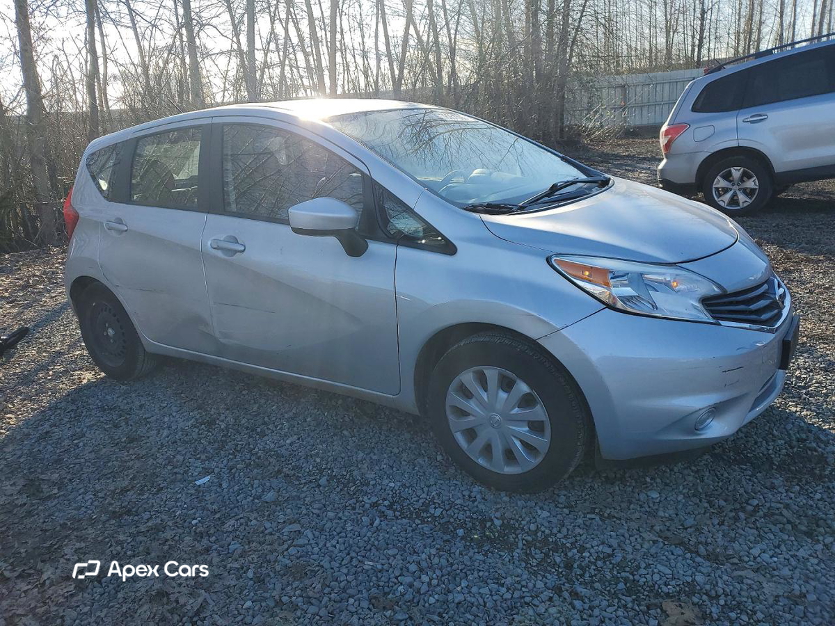 Versa 2015
