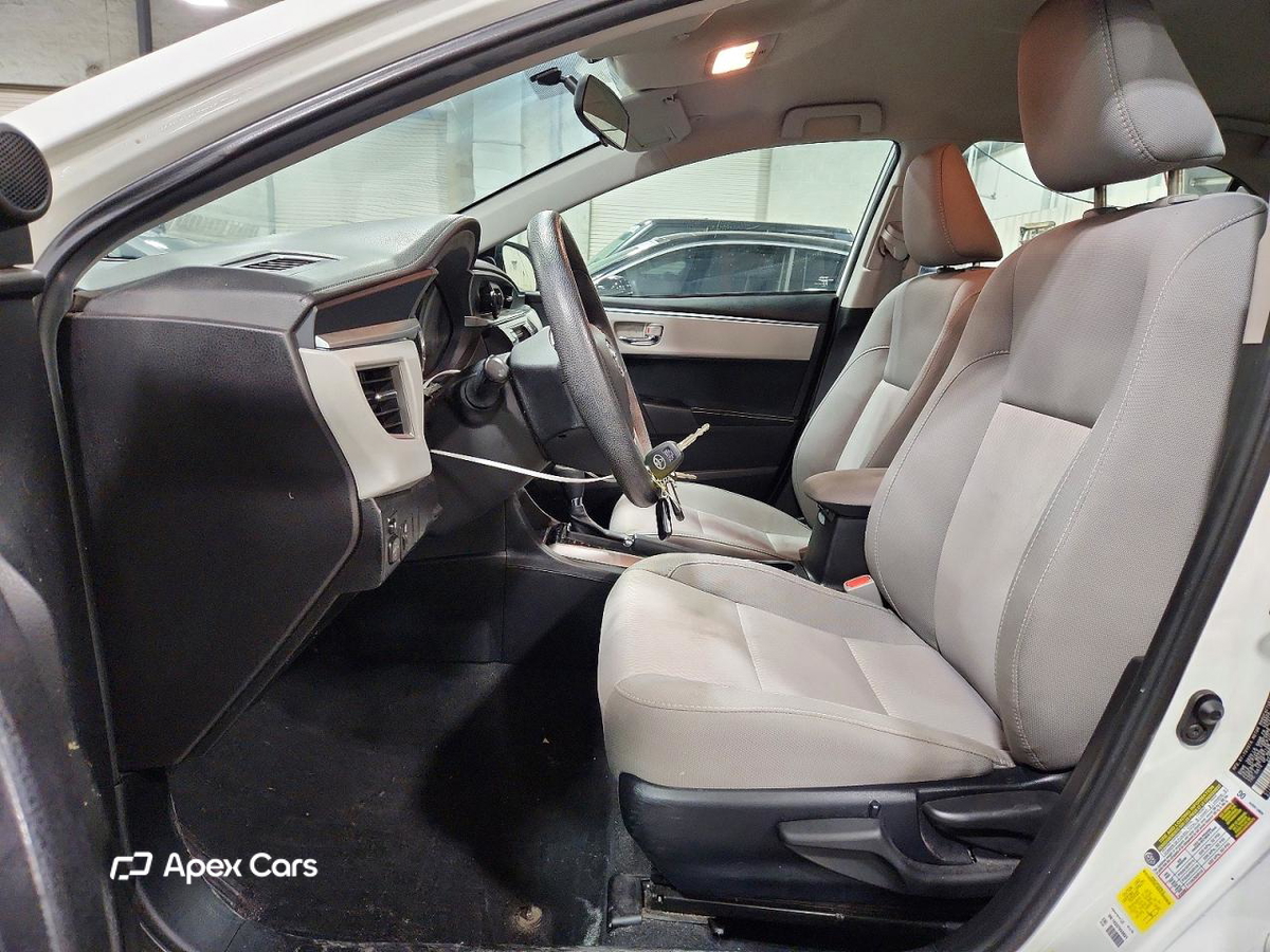 Toyota Corolla 2015