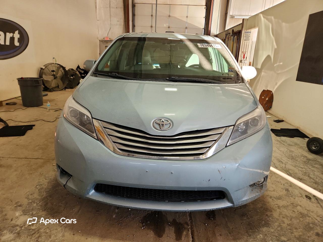 Toyota Sienna 2016