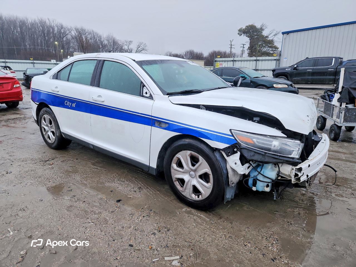 Ford Taurus 2016